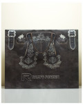Lederhosenpapiertasche mit UV Spot Knöpfe