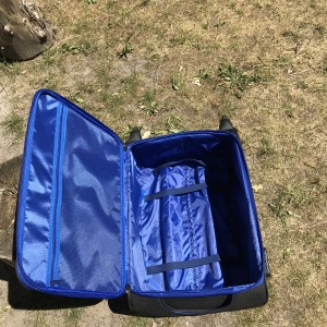 Koffer Schwarz Blau, offen 1