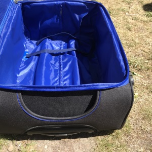 Koffer Schwarz Blau, offen 3